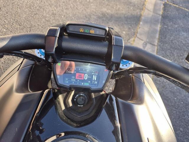 Diavel image 3