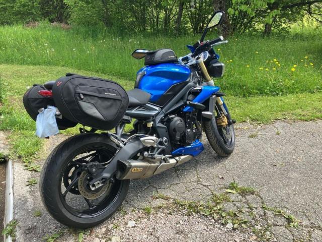 Street Triple image 3