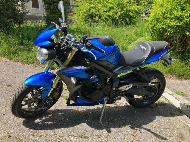 Street Triple image 4