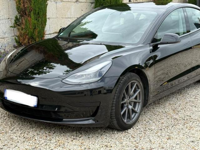 Tesla Model 3 image 2