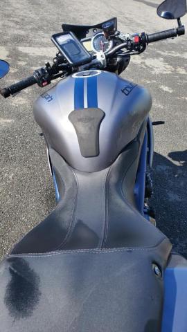 Speed Triple image 3