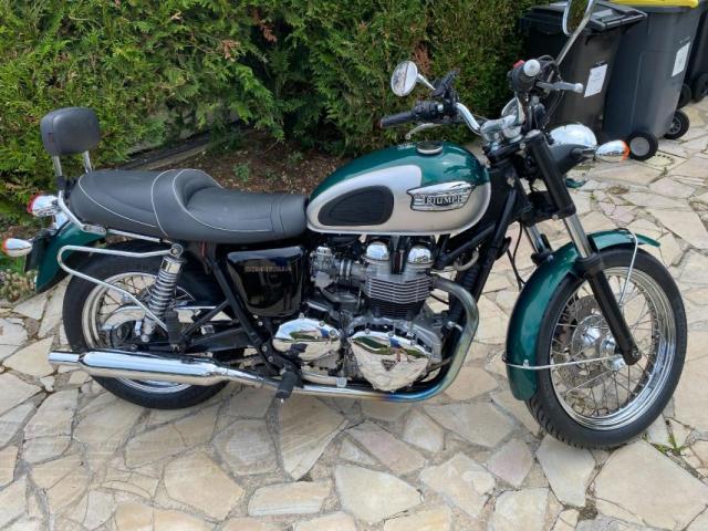 Triumph Bonneville 