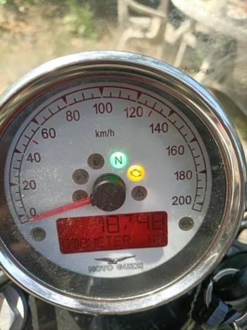 Moto Guzzi V9 Roamer image 2