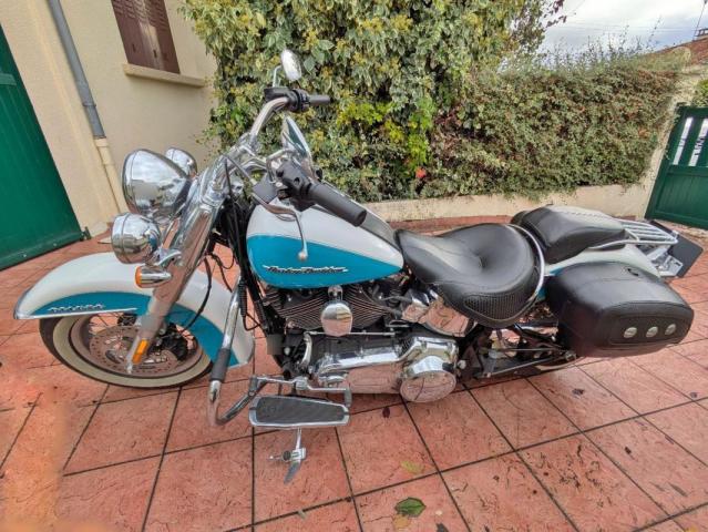 Softail Deluxe image 2