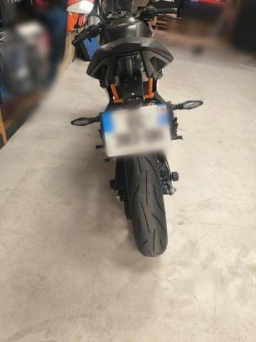 390 Rc image 4