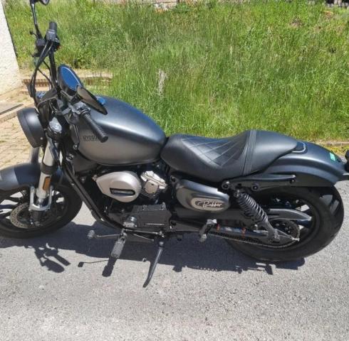 Hyosung Bobber 125 