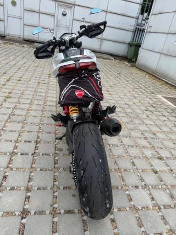 Hypermotard image 2