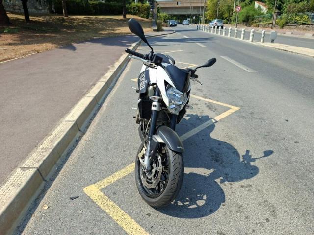 Shiver 750 Abs image 1