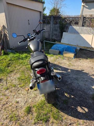 Street Twin image 4