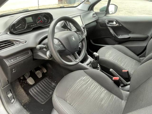 Peugeot 208 image 4