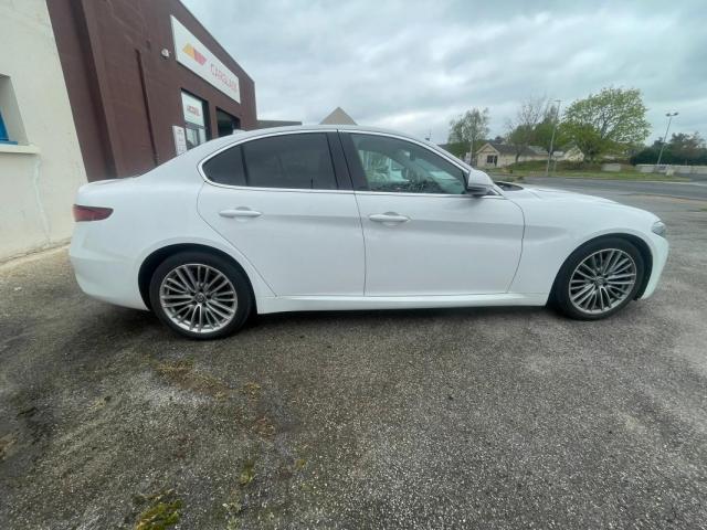 Alfa Romeo Giulia image 3