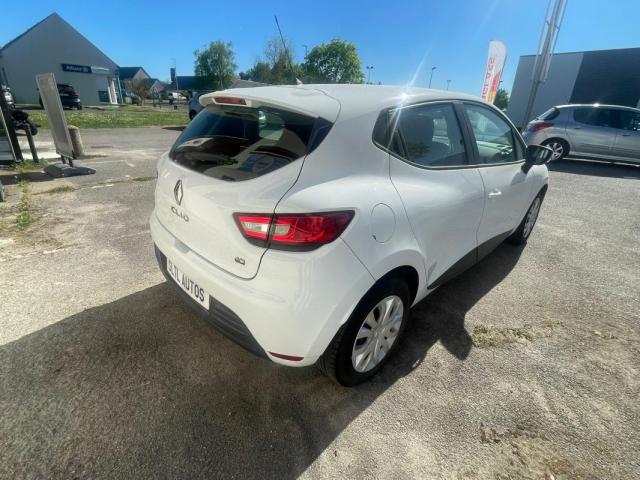 Renault Clio image 2