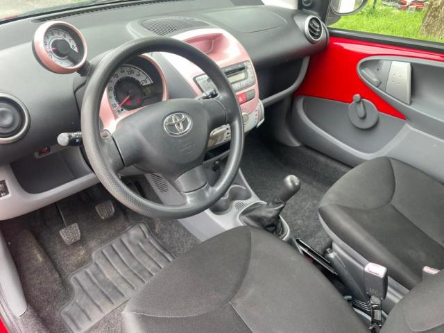 Toyota Aygo image 8