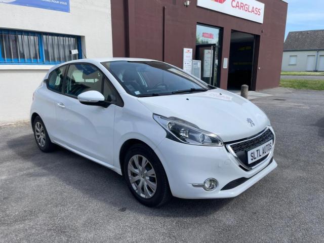Peugeot 208 image 5