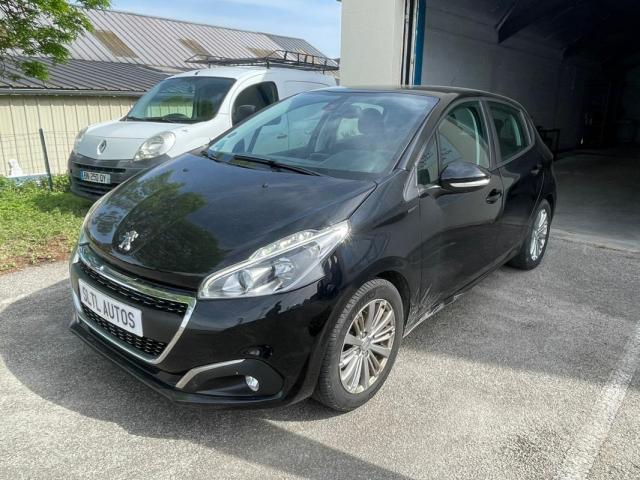 Peugeot 208 image 3
