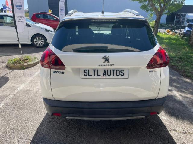 Peugeot 2008 image 9