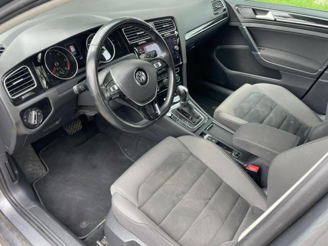 Volkswagen Golf image 9