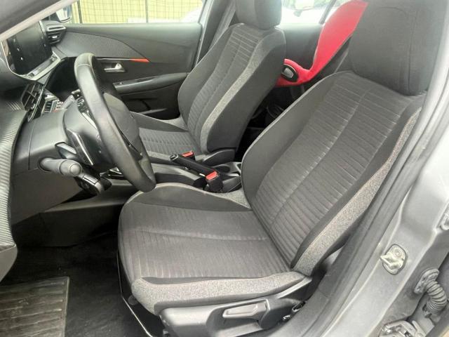 Peugeot 208 image 5