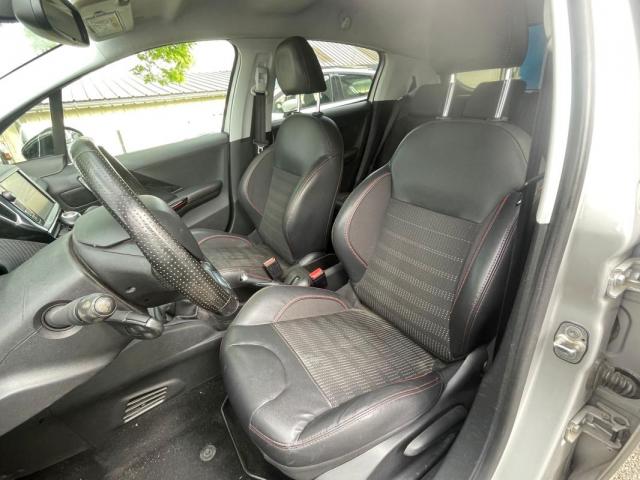 Peugeot 208 image 2