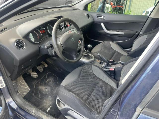 Peugeot 308 image 2