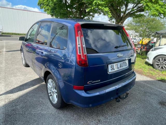 Ford C-Max image 8