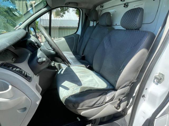 Renault Trafic image 2