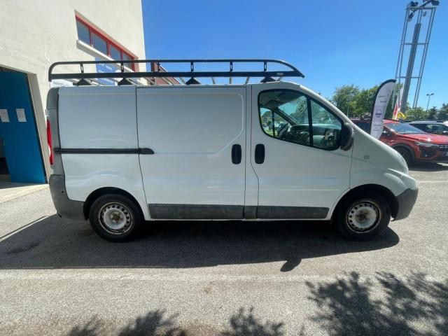 Renault Trafic image 8