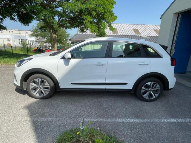 Kia Niro image 3
