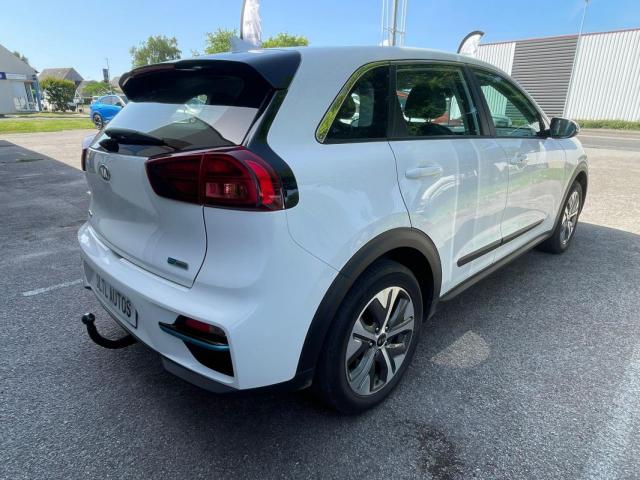 Kia Niro image 8