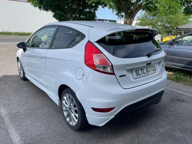 Ford Fiesta image 3