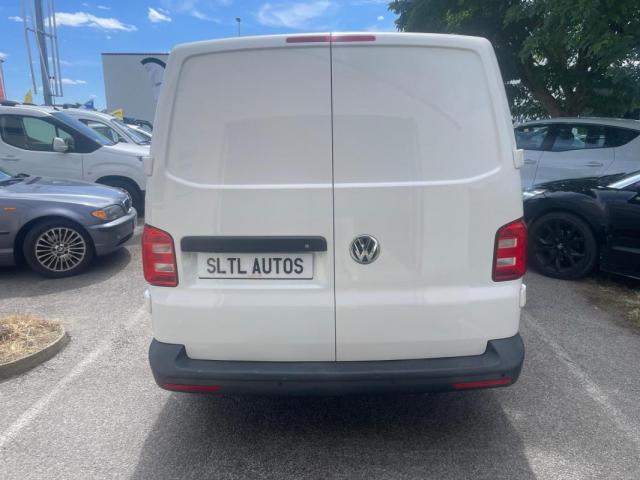 Volkswagen Transporter image 8