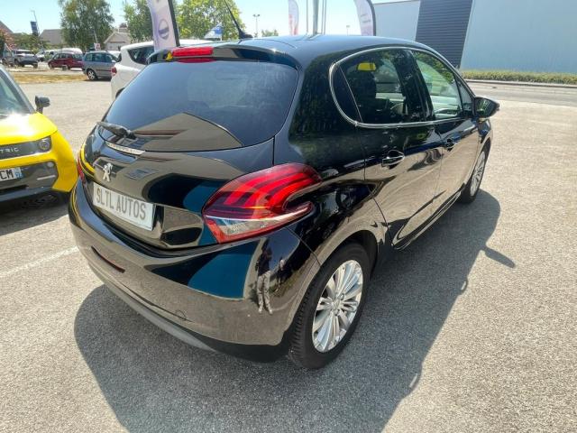 Peugeot 208 image 4