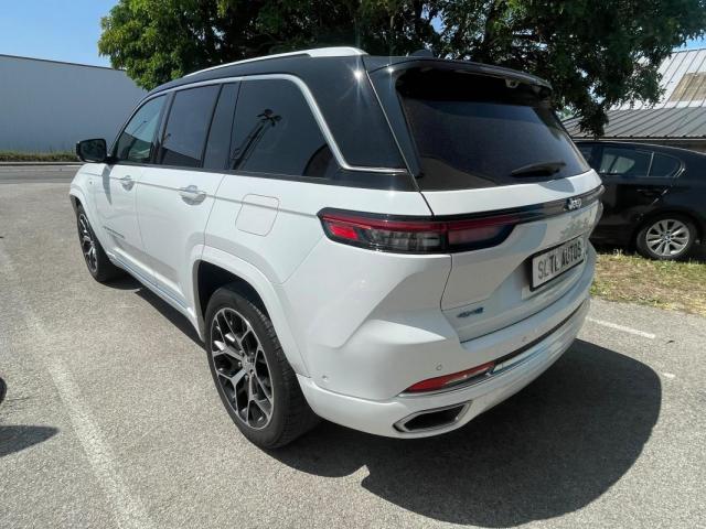 Jeep Grand Cherokee image 8