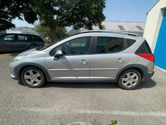 Peugeot 207 image 6