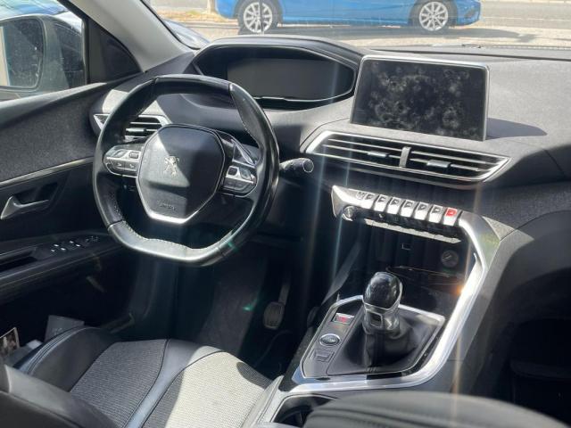 Peugeot 3008 image 1