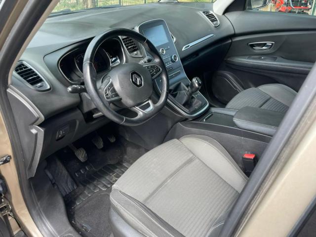 Renault Scénic image 3