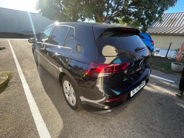 Volkswagen Golf image 9