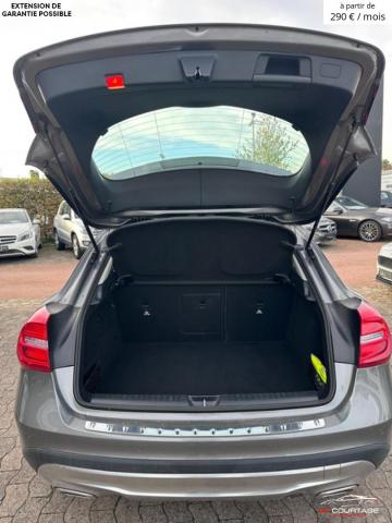 Mercedes Benz GLA 180 image 2