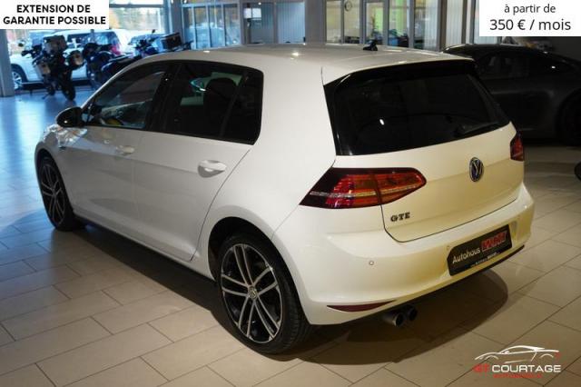 Volkswagen Golf VII GTE image 7