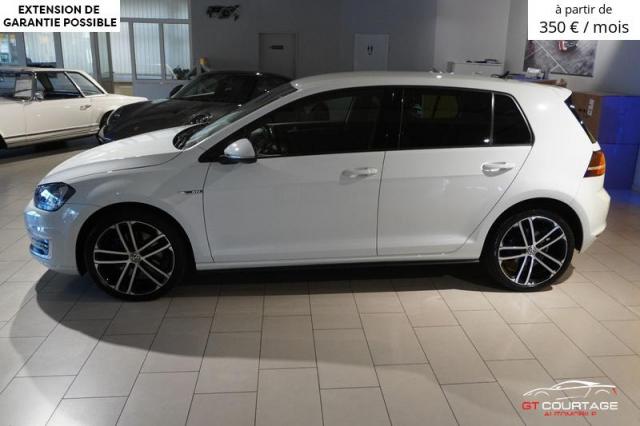 Volkswagen Golf VII GTE image 2