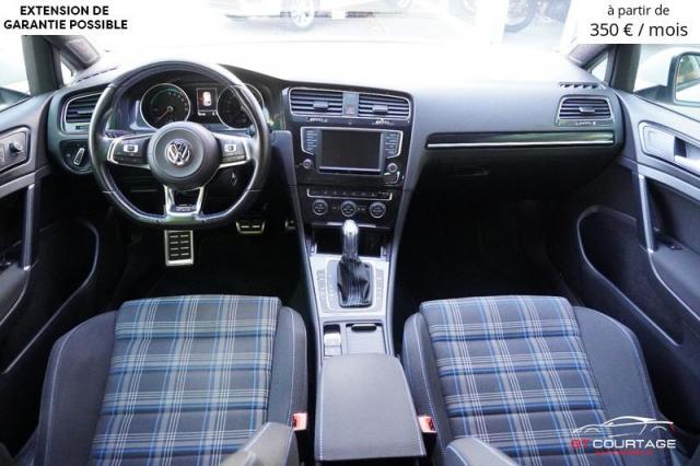 Volkswagen Golf VII GTE image 1