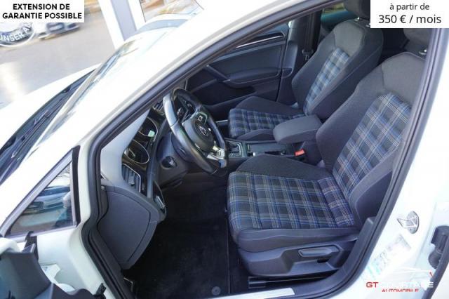 Volkswagen Golf VII GTE image 5