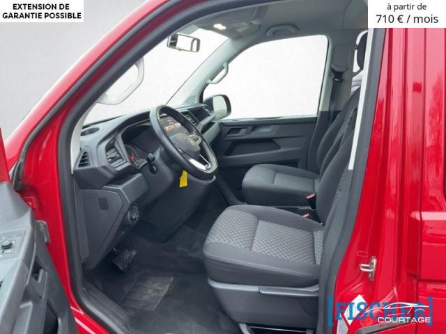 Volkswagen T6.1 Multivan 2.0 TDI 150 DSG Family 7pls image 3