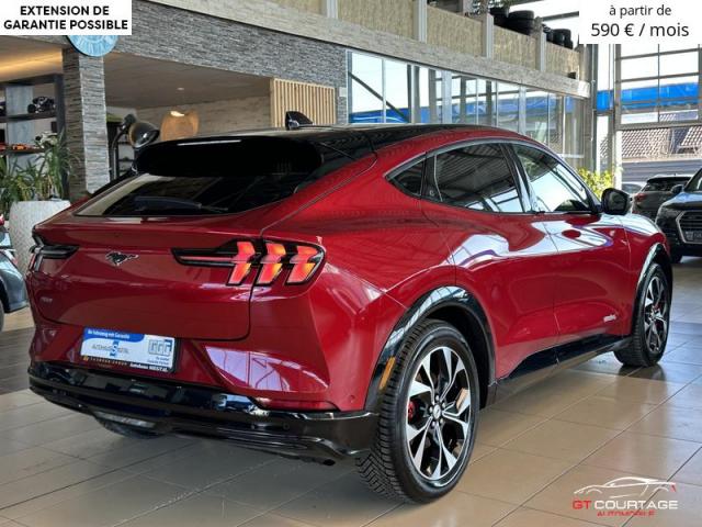Ford Mustang Mach-E ST-Line image 2