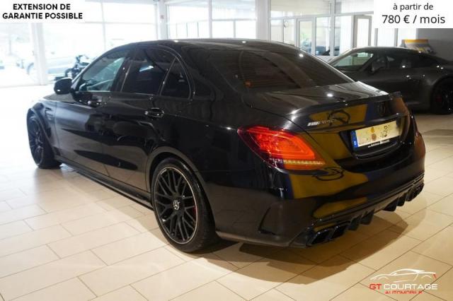 Mercedes Benz C63 AMG image 6