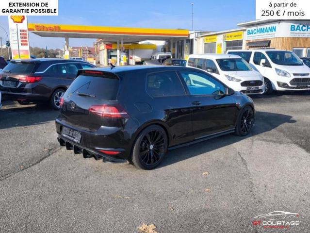 Volkswagen Golf VII GTI image 6
