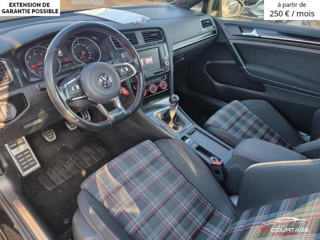 Volkswagen Golf VII GTI image 2