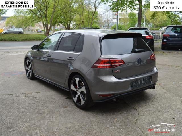 Volkswagen Golf VII GTI 2.0 TSI 230 image 1