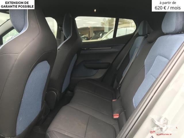 Volvo EX30 Single Motor Extended Range Core 69 KWh image 2