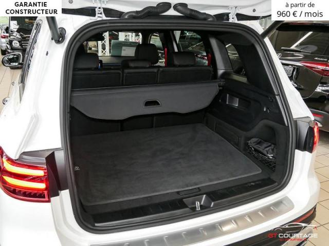 Mercedes Benz GLB 35 AMG 4M image 3